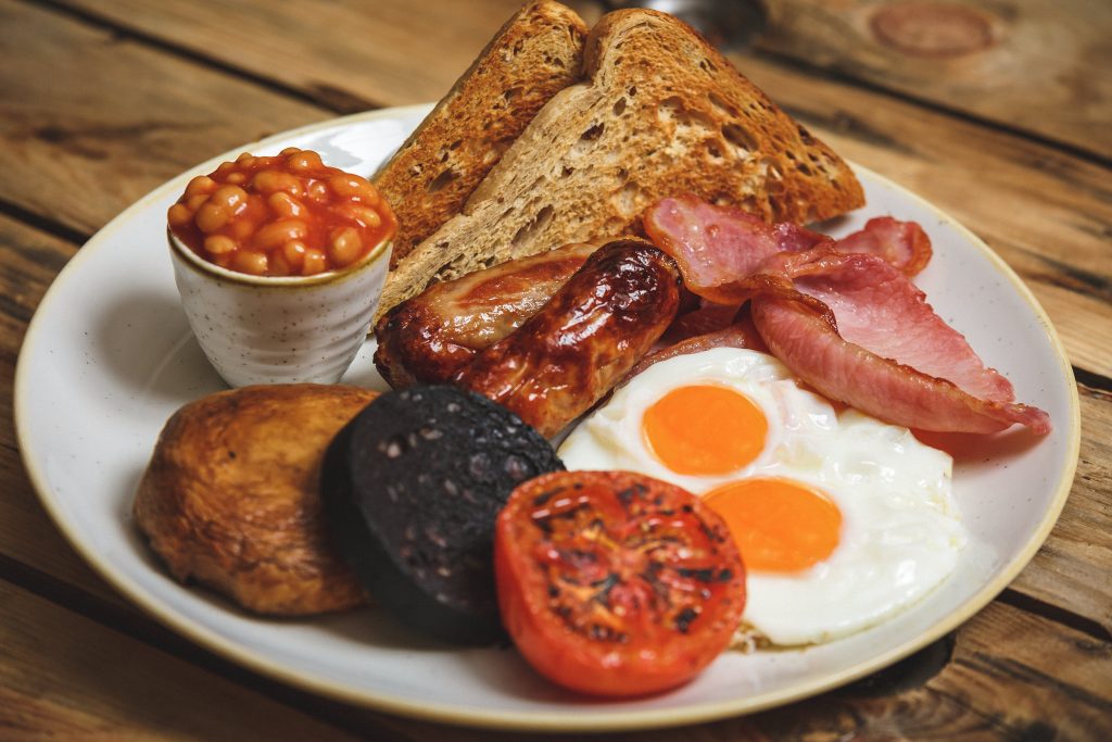 traditional English breakfast at the waterfront